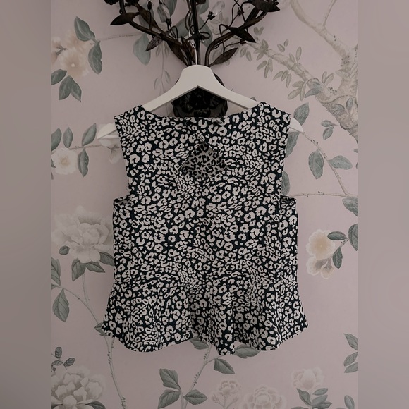 Zara Top - good condition, signs of wear throughout - Picture 3 of 5